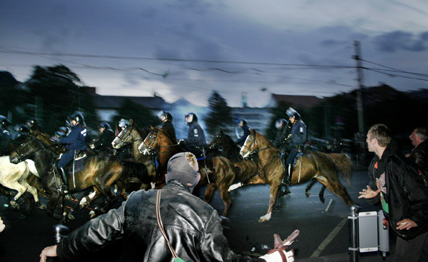 Nincs magyarázat a lovas rendőrök bevetésére Fotó: HPGY