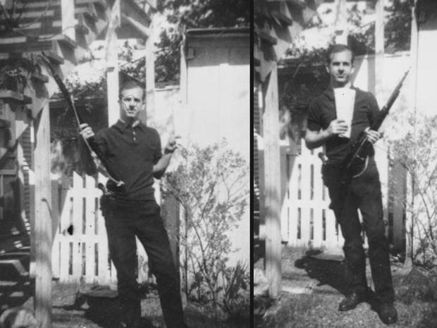 Lee Harvey Oswald puskával pózol a hátsó kertben – állítólagos paranoid vonásai mellett valamiért sose mulasztotta el, ha alkalma volt provokálni. (fotó: cbsnews.com)