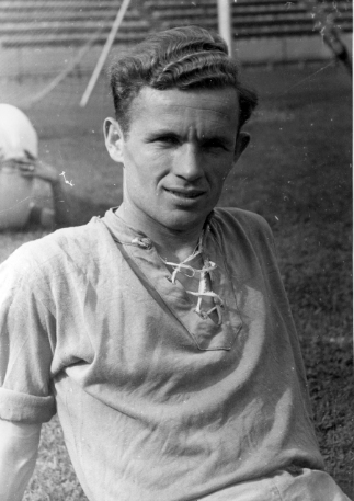 Lakat Károly, immár a Ferencváros labdarúgójaként, 1947-ben, a Fradi mexikói túráján. Fotó: Fortepan - Szabó József