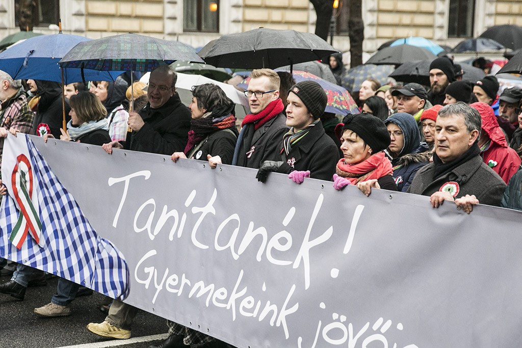 Tanítanék! - Oktatási demonstráció Budapesten Fotó: Horváth Péter Gyula