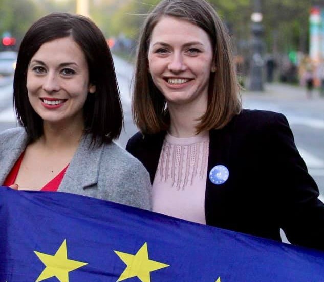 Cseh Katalin és Donáth Anna brüsszeli képviselőként ahol csak lehet, gyalázzák hazánkat és erre még büszkék is. Saját munkásságukat rendszerint sikeresnek értékelik.