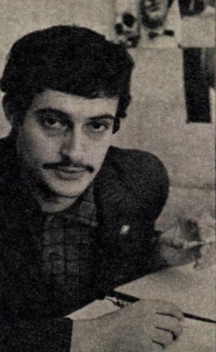 Haraszti igazi kommunista csillag volt. Itt éppen az Ifjúsági Magazinban (1969) / Forrás: Arcanum