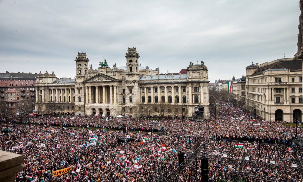 A Kossuth téren mond beszédet Orbán Viktor - PestiSrácok