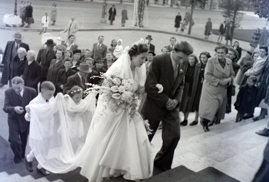 Bátor emberek: házasságkötés 1948-ban a Regnum Marianumban / Fotó: Fortepan.hu