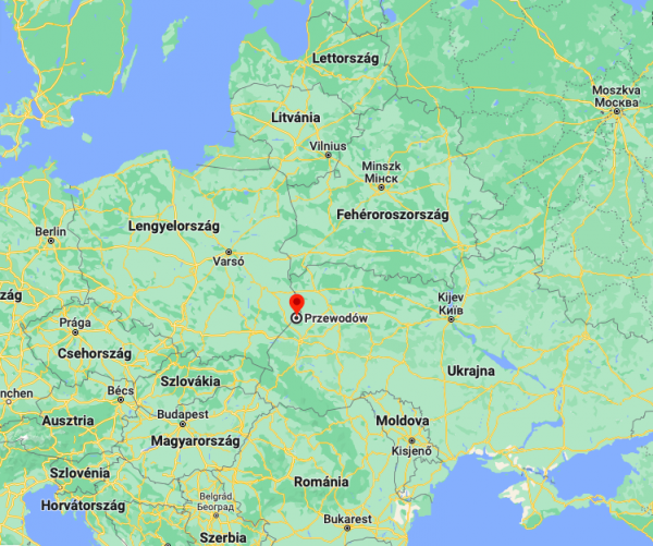 Przewodów település Lublin régióban, közvetlenül az ukrán határon fekszik. Egyre inkább arra utalnak a jelek, hogy egy eltévedt ukrán rakéta okozta a tragédiát és két lengyel állampolgár halálát.