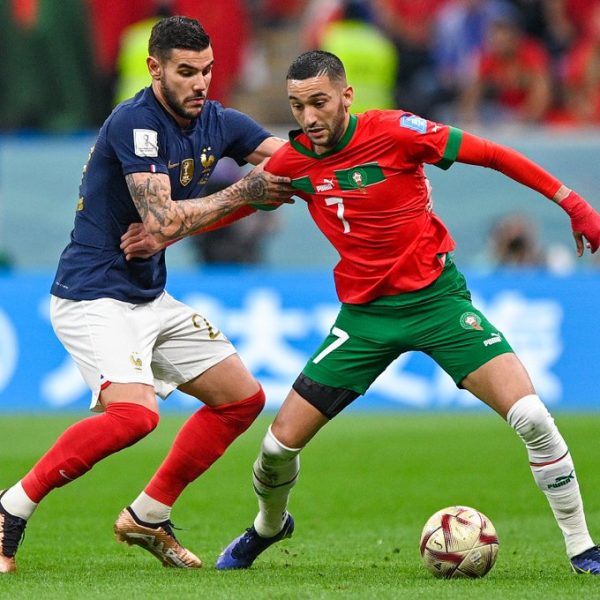 Jellemző kép a meccsről: Marokkó minden labdáért megküzdött és nagyszerűen játszott az elődöntőben is. Fotó: a FIFA hivatalos, világbajnoki Twitter-fiókja