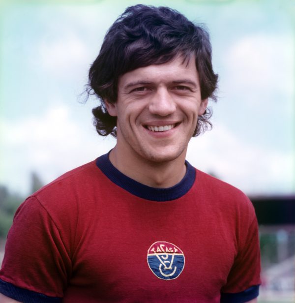 Várady Béla, a Vasas mezében, a bajnoki aranyérem évében, 1977-ben.<br /> Fotó: MTI/Kovács Gyula