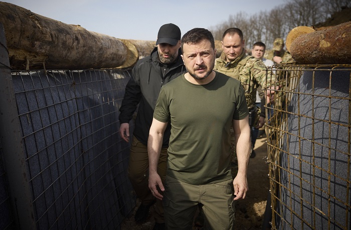 A Politico szerint azért veszíti el Ukrajna a háborút, mert Európa nem küld elég fegyvert