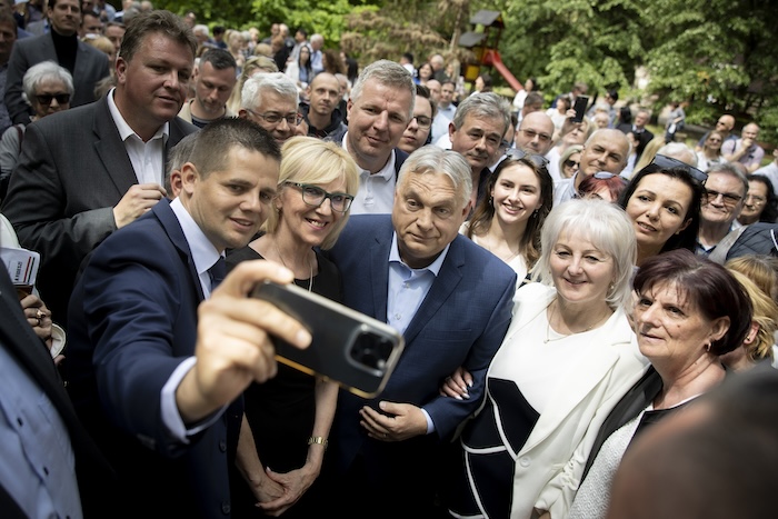 Orbán Viktor: Aki a baloldalra szavaz, az a háborúra szavaz